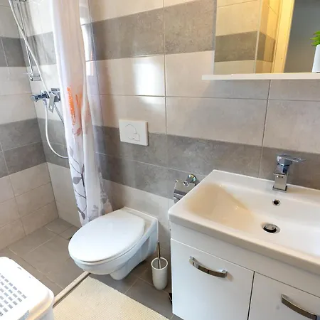 Romantic Stone House With A Pool *